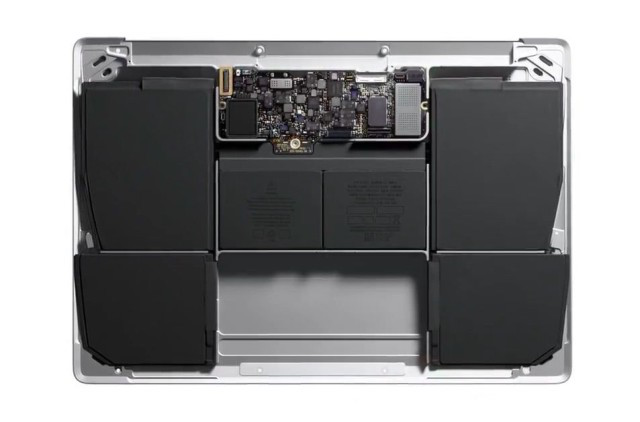 Bên trong ‘nội thất’ của Macbook mới
