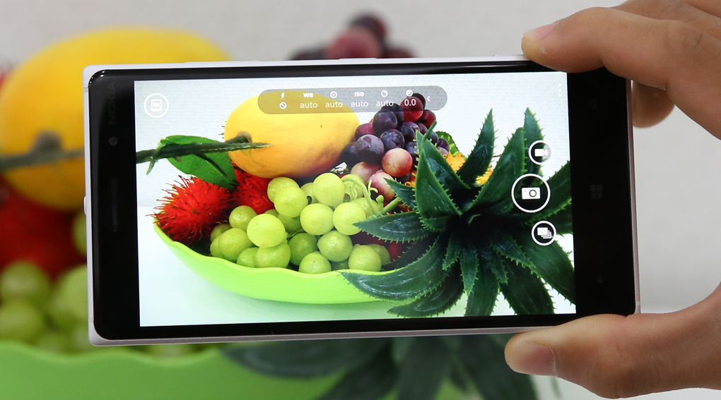 Tham khảo cấu hình chi tiết và đặt mua Nokia Lumia 830 với giá 7.990.000 đồng tại đây