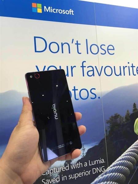 ZTE Nubia Z9 được chạy Windows 10 ZTE Nubia Z9 được chạy Windows 10