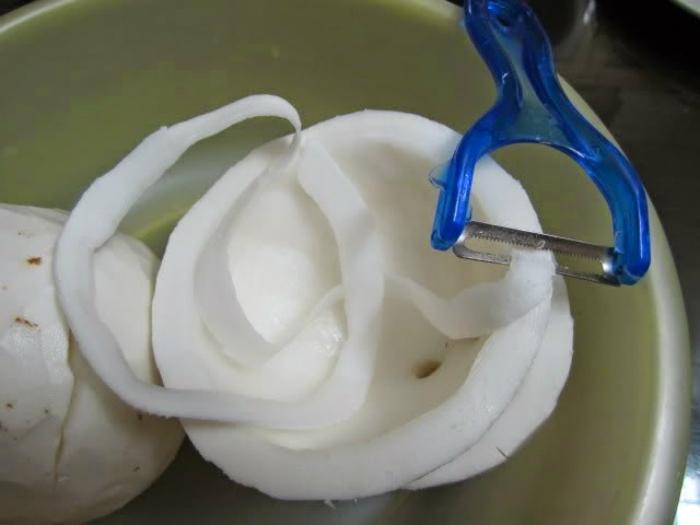 Use the microwave to separate coconut meat easily