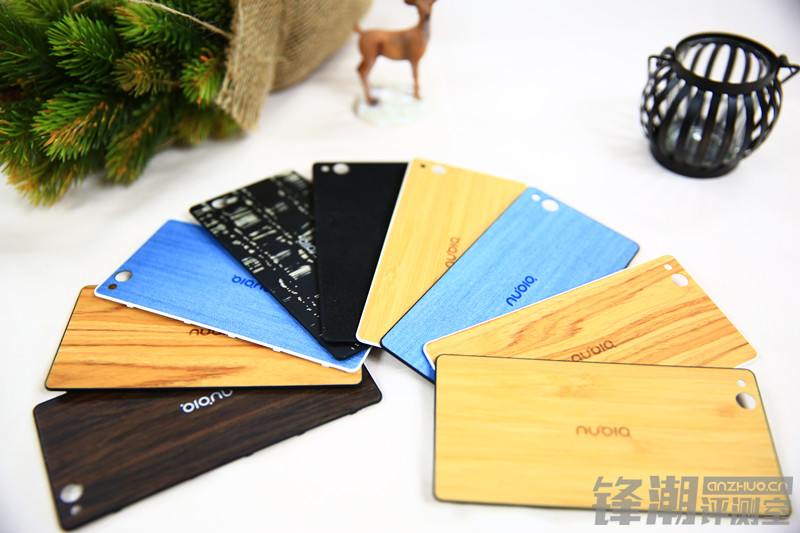 Thiết kế hai sản phẩm khá phong cách