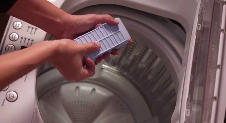 Cách vệ sinh máy giặt đơn giản tại nhà ai cũng làm được
