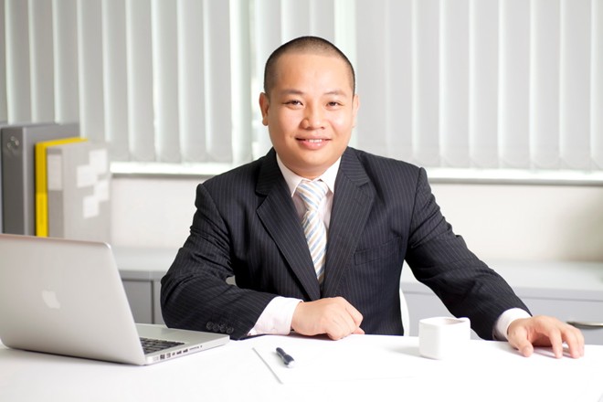 Phó giám đốc của Bkav hé lộ thêm nhiều thông tin về Bphone Phó giám đốc của Bkav hé lộ thêm nhiều thông tin về Bphone