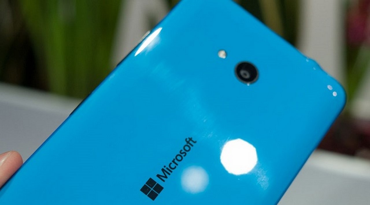 Giá bán của Lumia 640 tại Việt Nam sẽ vào khoảng 3,5 triệu đồng Giá bán của Lumia 640 tại Việt Nam sẽ vào khoảng 3,5 triệu đồng