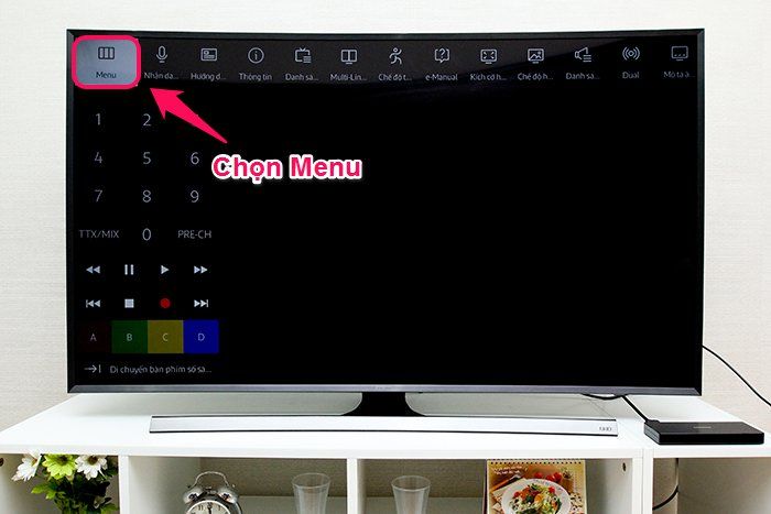 Cách kết nối mạng tivi Samsung JU7500 > Chọn Menu