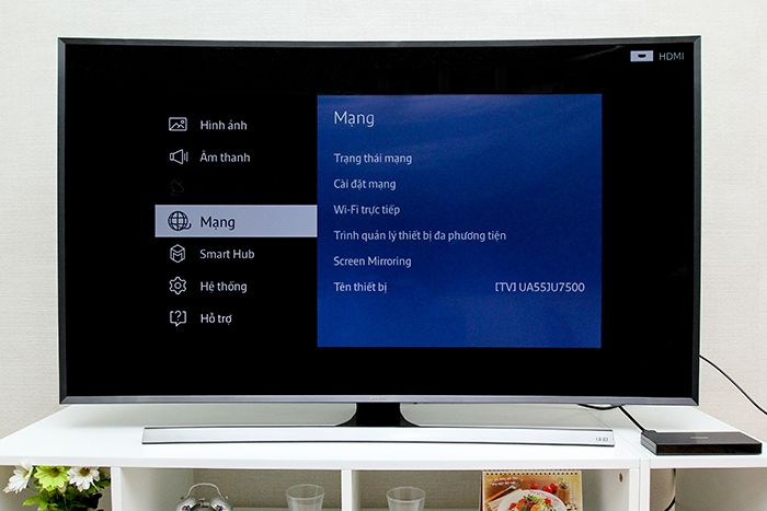 Cách kết nối mạng tivi Samsung JU7500 > Chọn Mạng trong giao diện Menu