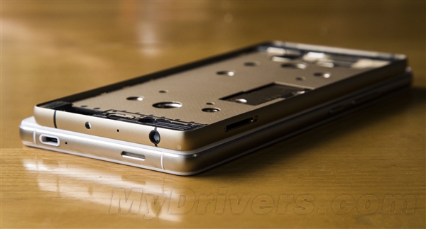 Ảnh rò rỉ của ZTE Nubia Z9 2