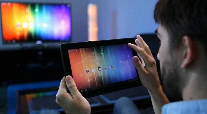 Màn hình máy tính bảng được đưa lên tivi Màn hình máy tính bảng được đưa lên tivi