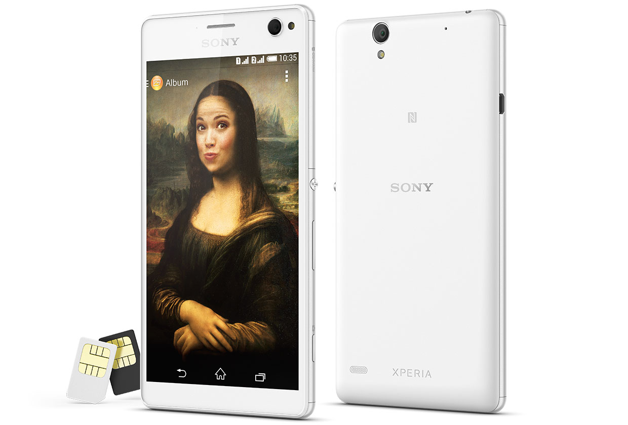 Xperia C4 có camera trước với đèn Flash Xperia C4 có camera trước với đèn Flash
