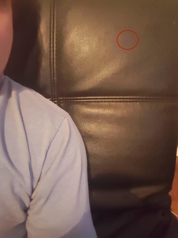 Galaxy S6 có đốm tím lạ ở ảnh chụp từ camera trước Galaxy S6 có đốm tím lạ ở ảnh chụp từ camera trước