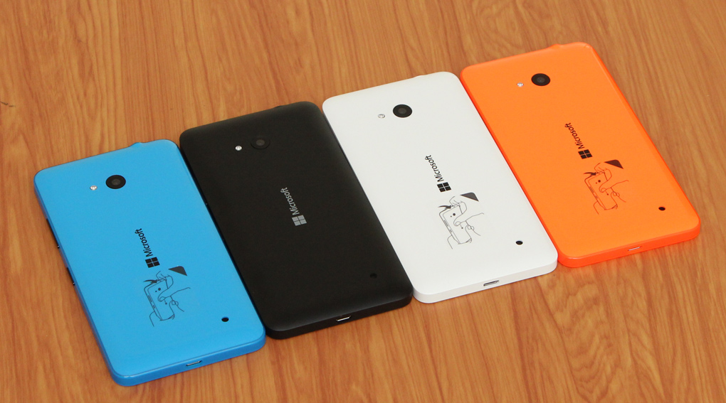 Microsoft Lumia 640 mặt sau