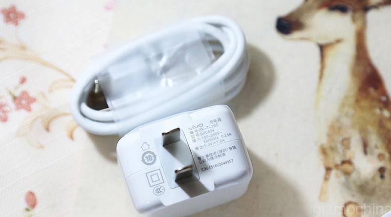 Một số hình ảnh 'đập hộp' của Vivo X5 Pro 4 Một số hình ảnh 'đập hộp' của Vivo X5 Pro 4