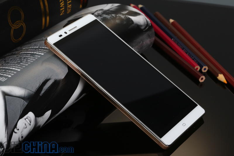 Thiết kế thực tế của Elephone Vowney rò rỉ 3