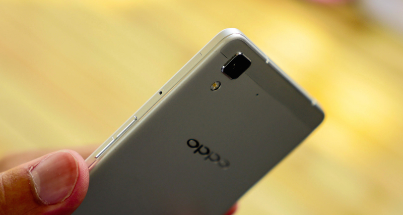 Loạt ảnh trên tay Oppo R7 và R7 Plus 1