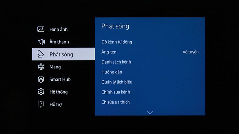 Cách dò kênh Smart tivi Samsung 2015 > Chọn Phát sóng ở Menu tùy chọn