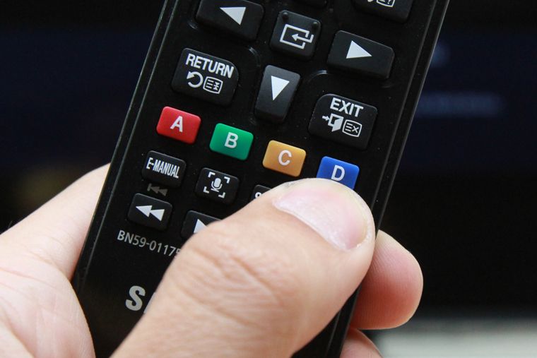 Nhấn nút D trên remote Cách ghi âm chương trình truyền hình trên tivi Samsung 2014 > Nhấn nút D trên remote