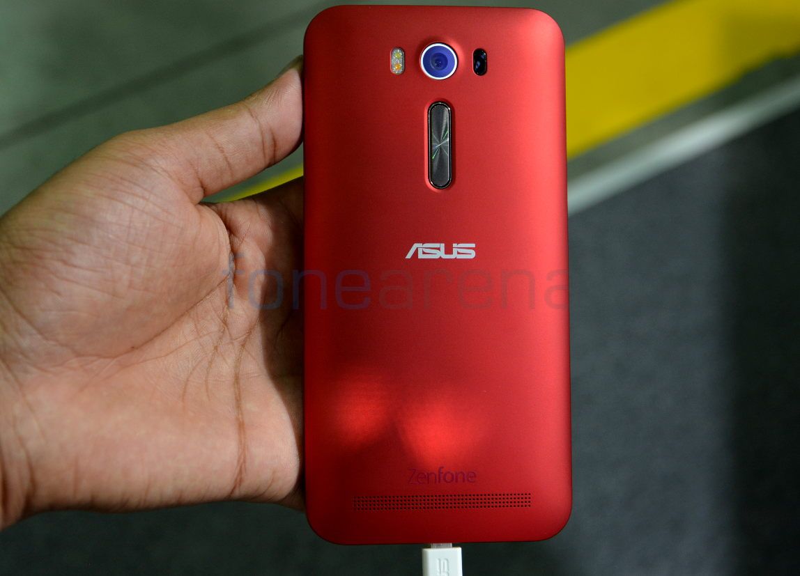 Zenfone 2 ZE550KL sẽ có ba phiên bản màu 1