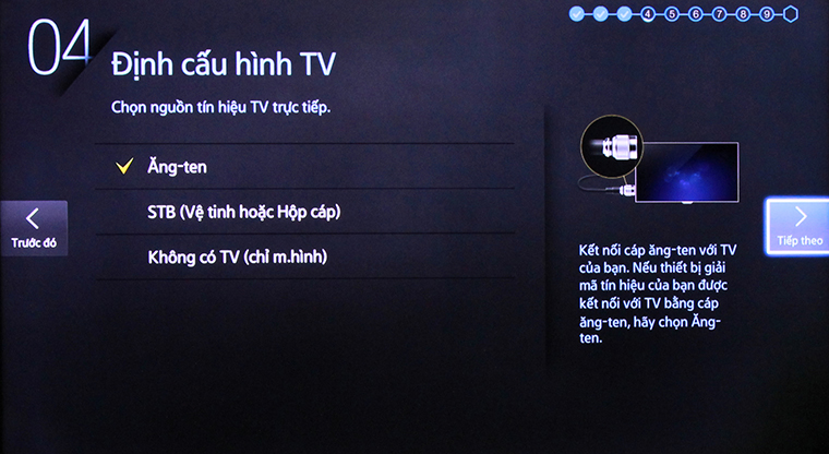 Cách khôi phục cài đặt gốc Smart tivi Samsung bằng phím cơ > Chọn “Tiếp theo”.