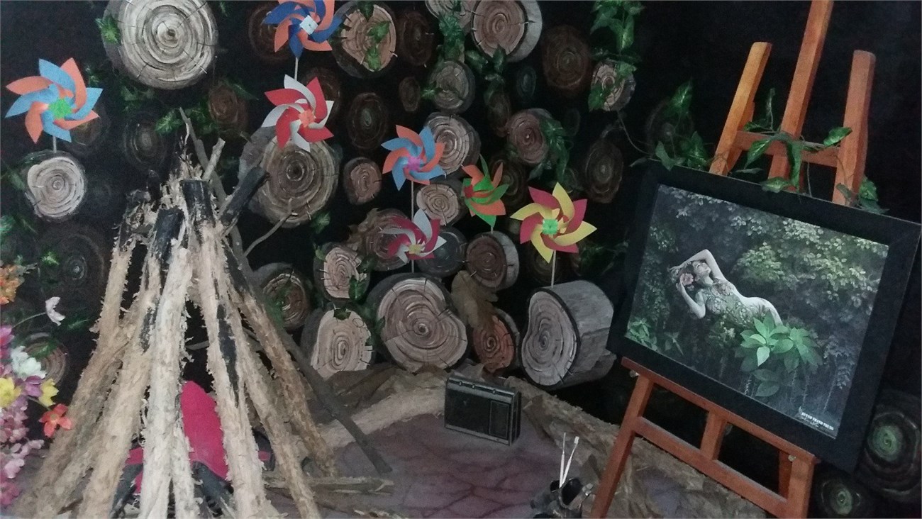 Phòng không có ánh sáng đèn