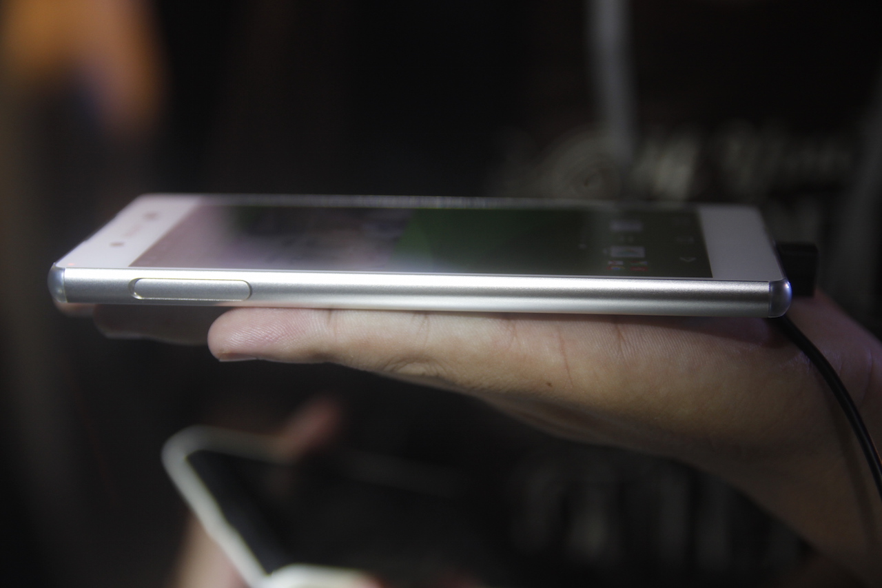 Trên tay Xperia Z3+ 5