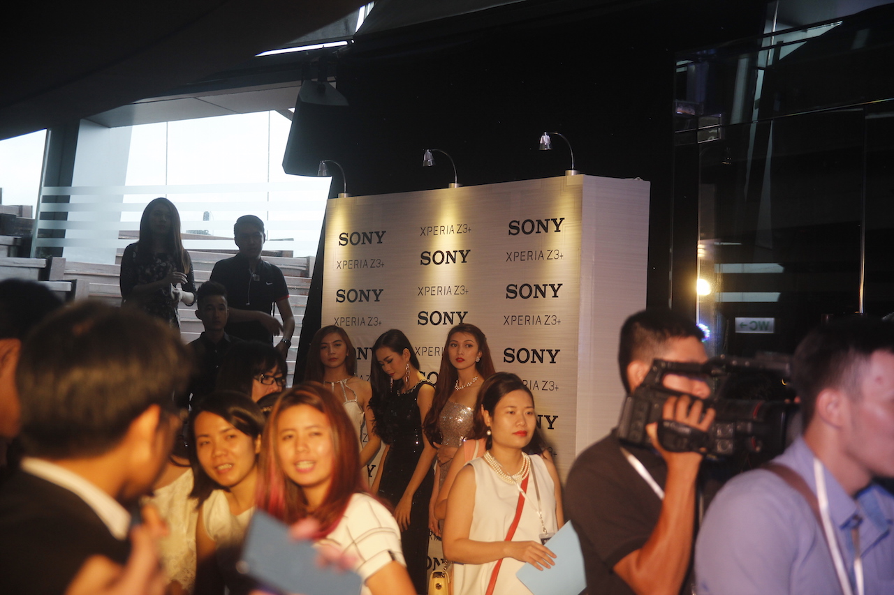 Rất nhiều người tham gia sự kiện ra mắt Xperia Z3+ 2