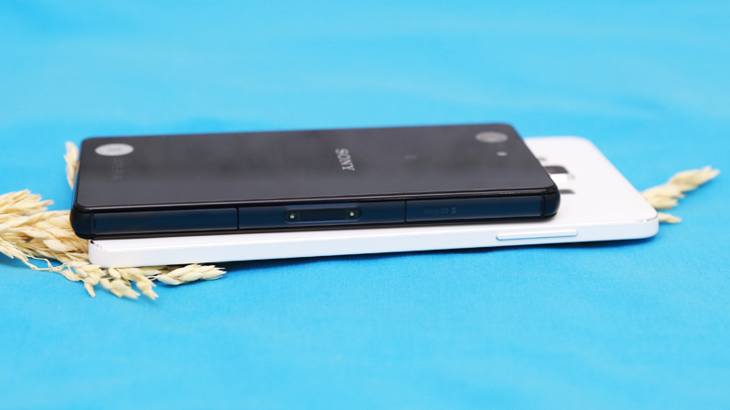 so-sanh-sony-xperia-z3-compact-va-galaxy-a7-2