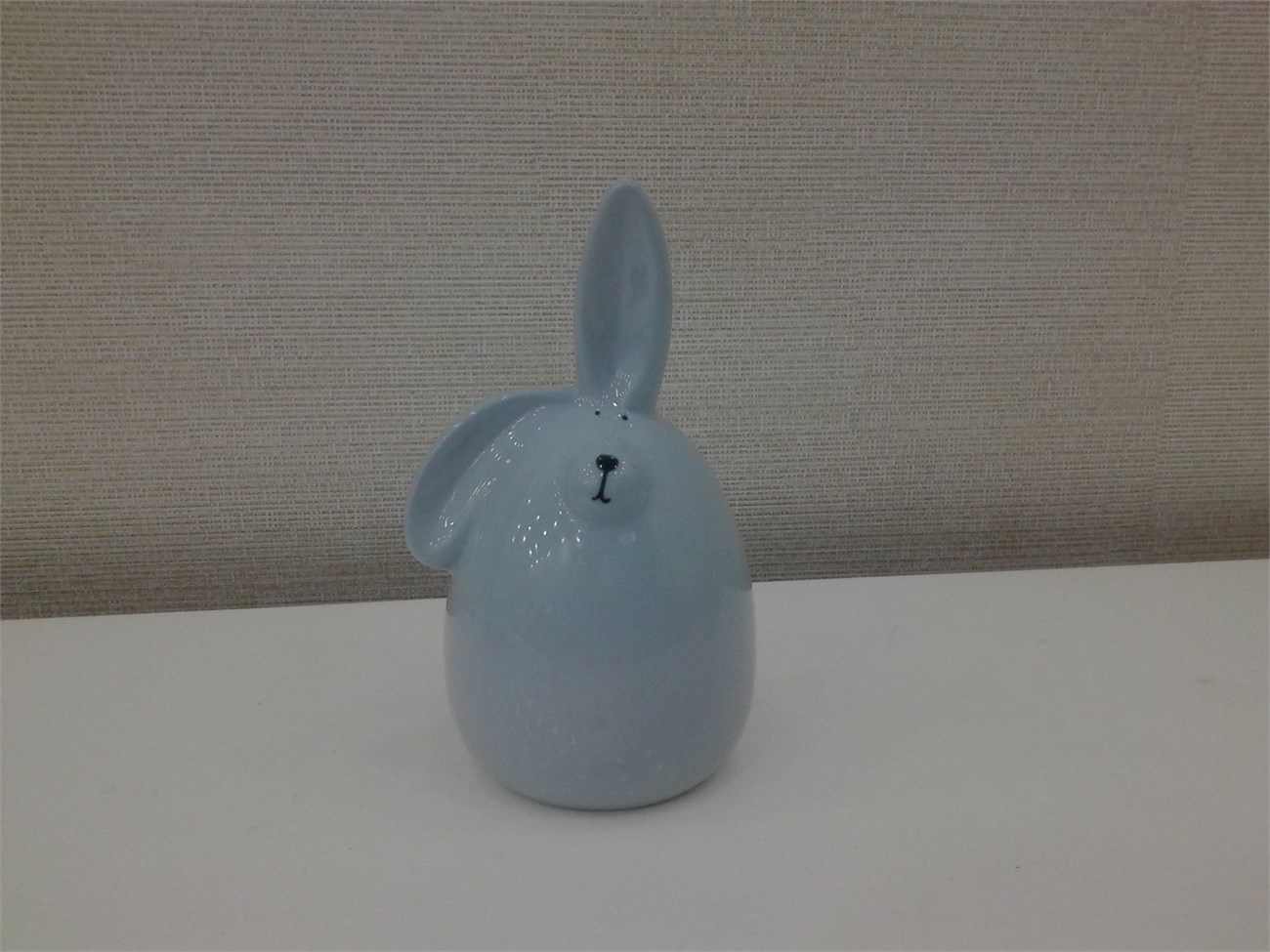 Trong điều kiện ánh sáng phòng