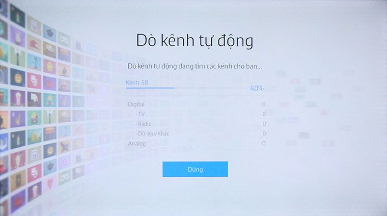Tivi đang tiến hành dò kênh tự động Cách sử dụng điều khiển tivi Samsung J5520 > Tivi đang tiến hành dò kênh tự động