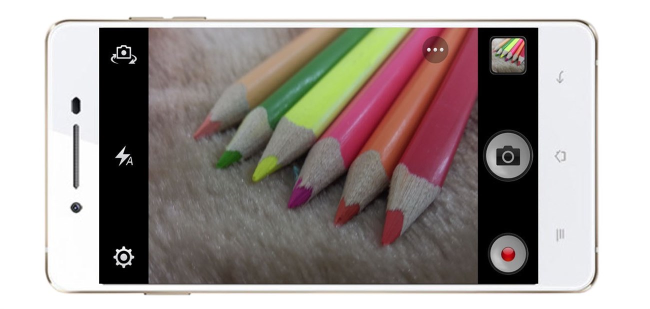 Giao diện chụp ảnh quen thuộc Giao diện chụp ảnh quen thuộc