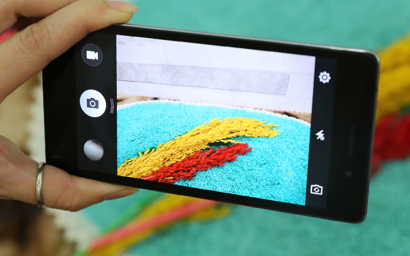 So sánh Oppo R5 và Samsung Galaxy A7