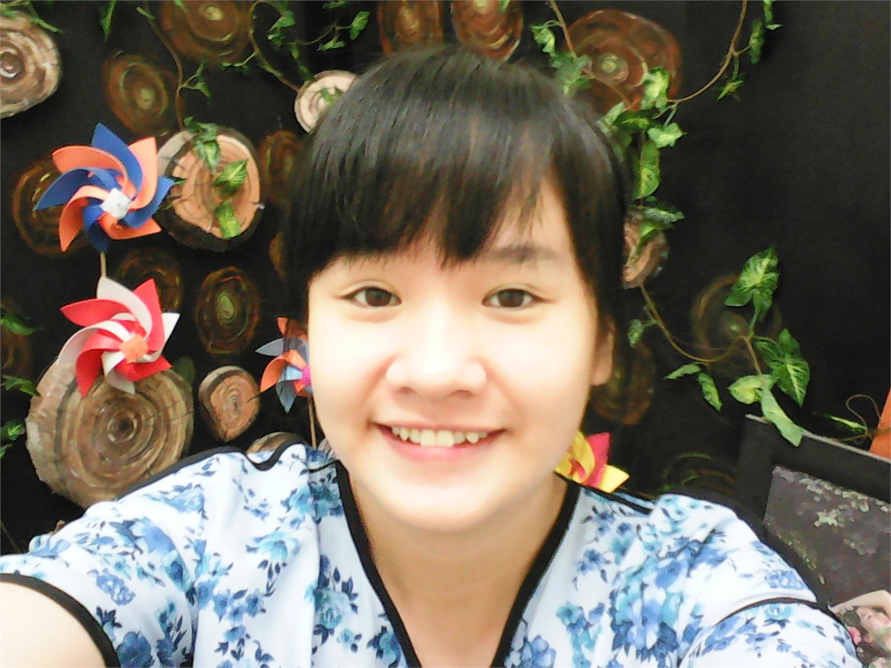 Hình ảnh hiển thị sáng và đẹp Hình ảnh hiển thị sáng và đẹp