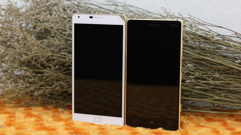 So sánh Lumia 830 và Pantech Vega Iron 2