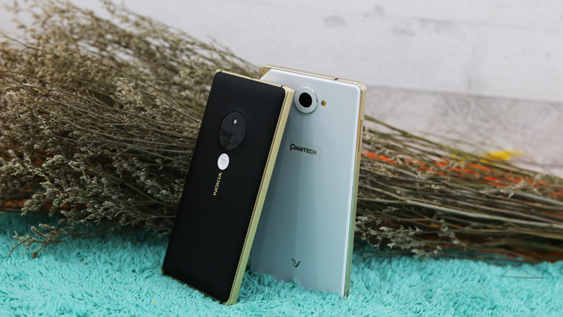 So sánh Lumia 830 và Pantech Vega Iron 2