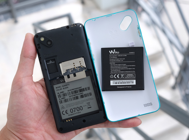 Các góc cạnh của máy 5 Các góc cạnh của máy 5