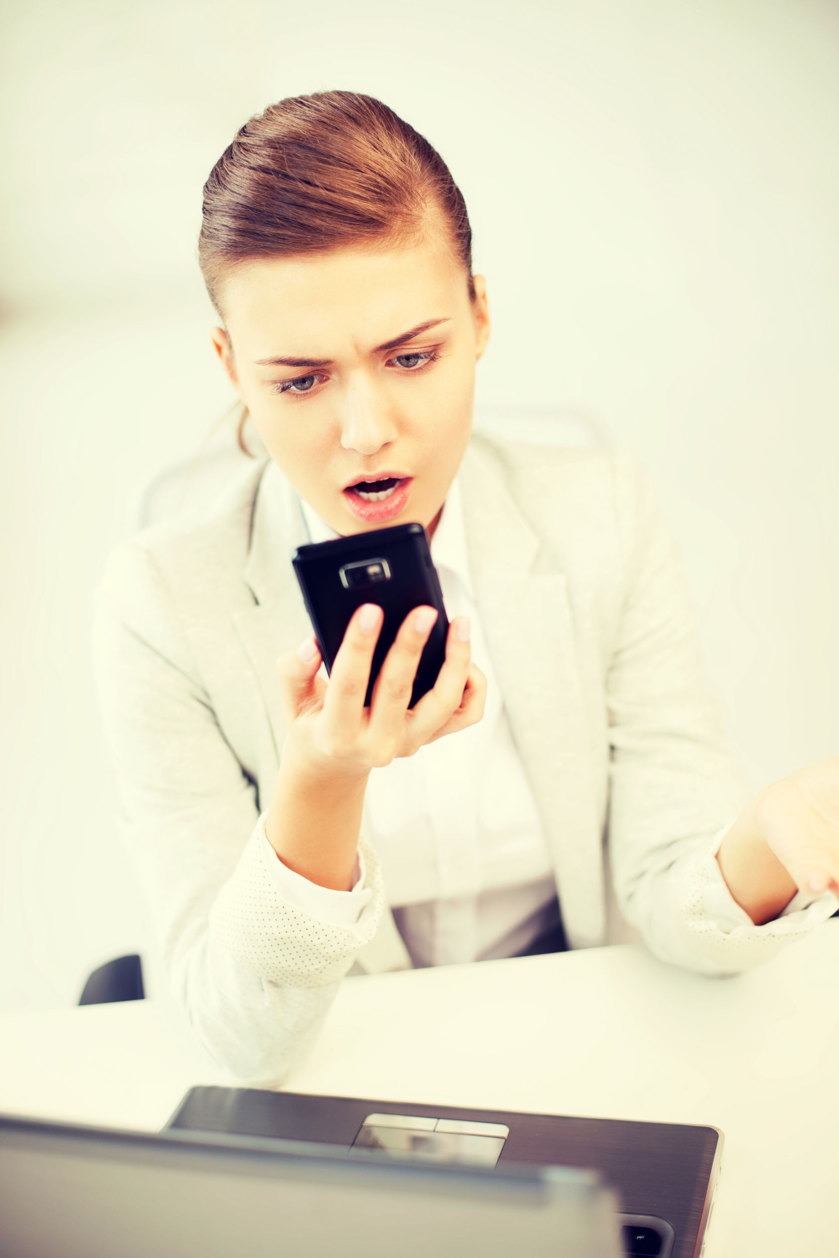 Hướng dẫn nghe lại hoặc xóa lịch sử Google Voice Search