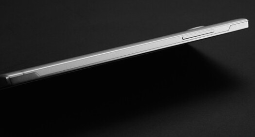 Doogee F2015 sẽ có vỏ kim loại lỏng 1