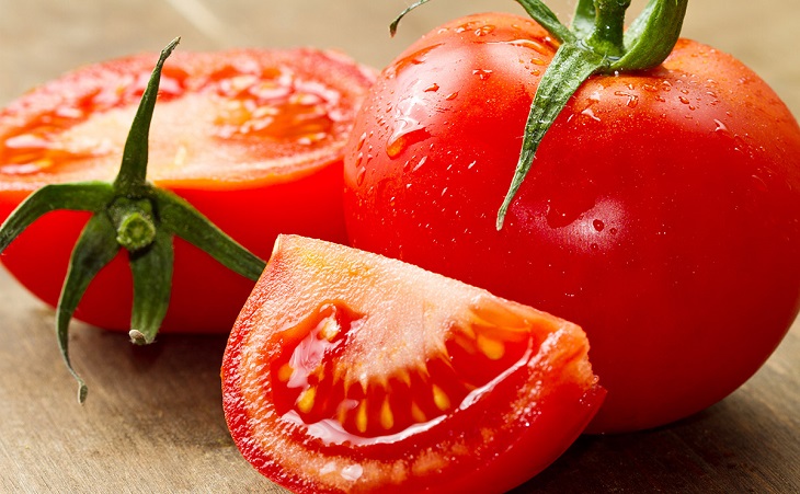 Cà chua hay bơ đều là thực phẩm không phù hợp với nhiệt độ trong tủ lạnh