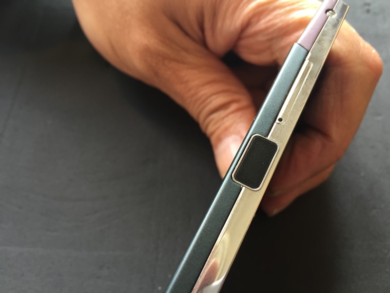 Đầu đọc dấu vân tay