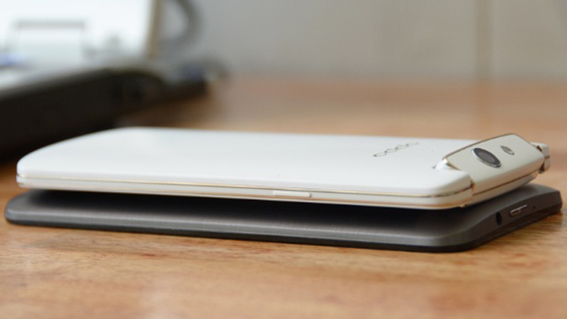 Thiết kế cạnh trái