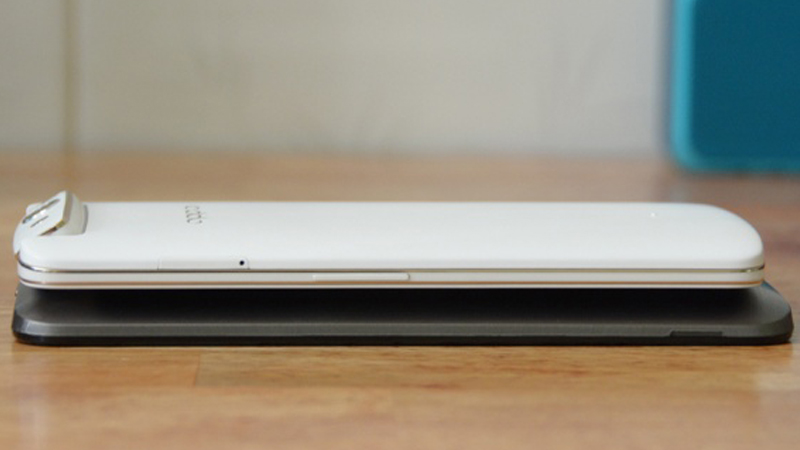 Thiết kế cạnh phải