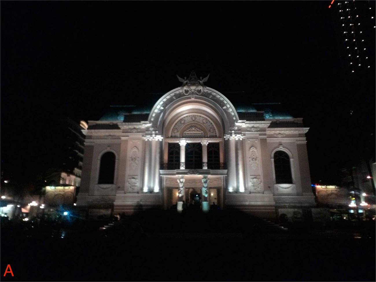 Bài 5: Điều kiện sáng kém (ISO 200, còn lại Auto) Bài 5: Điều kiện sáng kém (ISO 200, còn lại Auto)