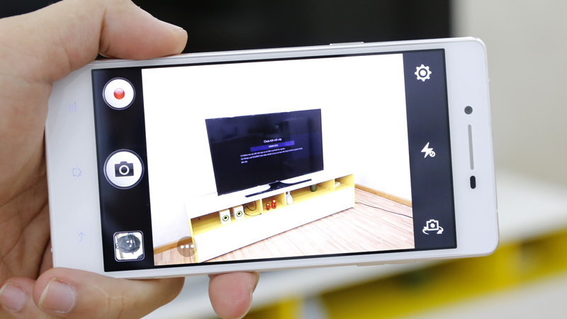 Giao diện camera trên Oppo R1K
