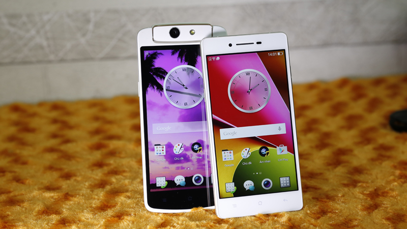 Về mặt thông số, màn hình của hai thiết bị là tương tự nhau