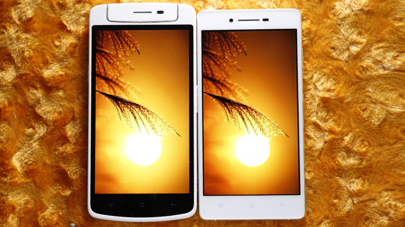 Hình ảnh so sánh màn hình của Oppo N1 mini và Oppo R1K
