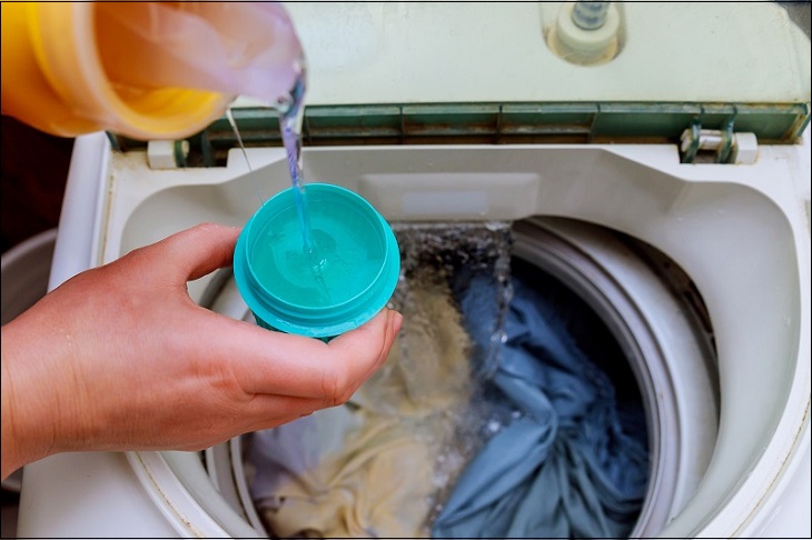 Cách dùng nước xả vải cho máy giặt đúng cách
