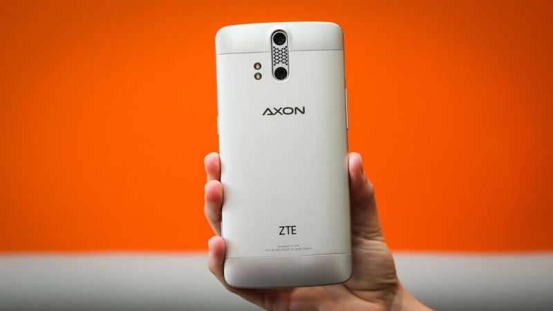 ZTE Axon ZTE Axon