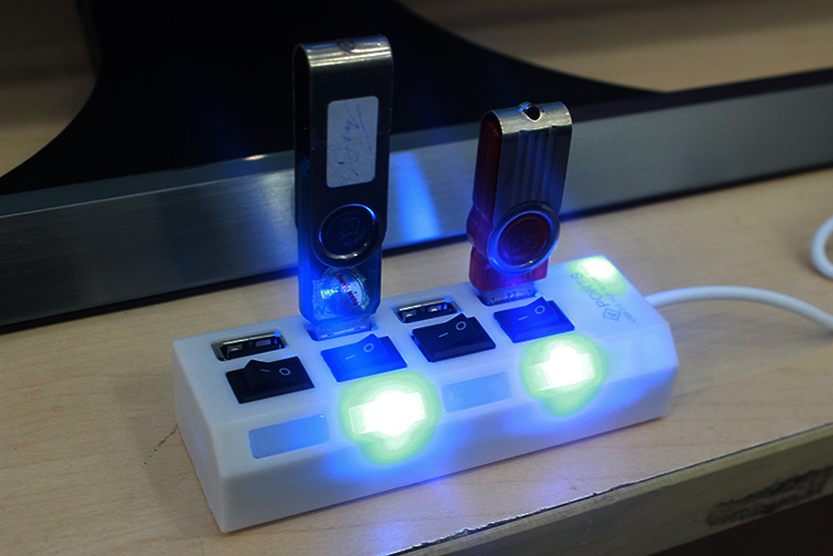 Cách kết nối HUB USB với Smart Tivi Samsung 2015 > Cách kết nối HUB USB với Smart Tivi Samsung 2015