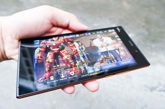 Màn hình Ridge Fab 4G 4-doi-thu-zenfone2-5