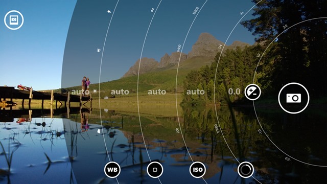 Giao diện nhiếp ảnh Lumia 730 Dual 4-doi-thu-zenfone2-2