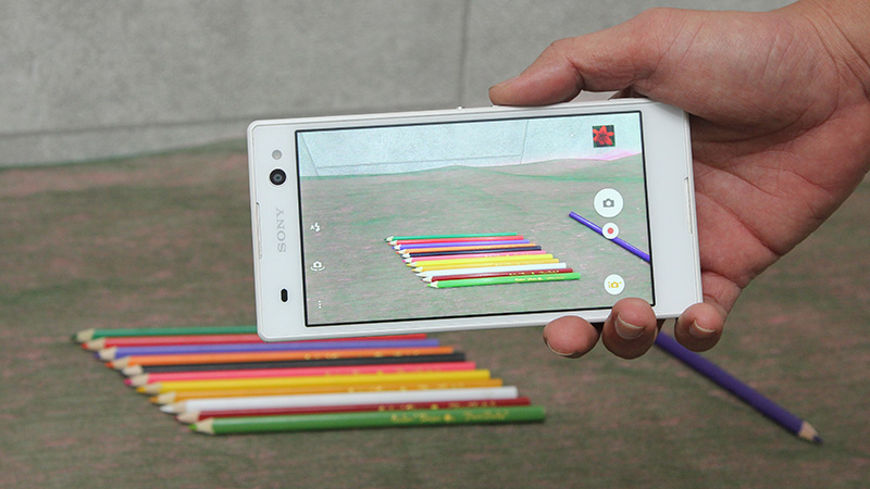 desire-820q-vs-xperia-c3-4